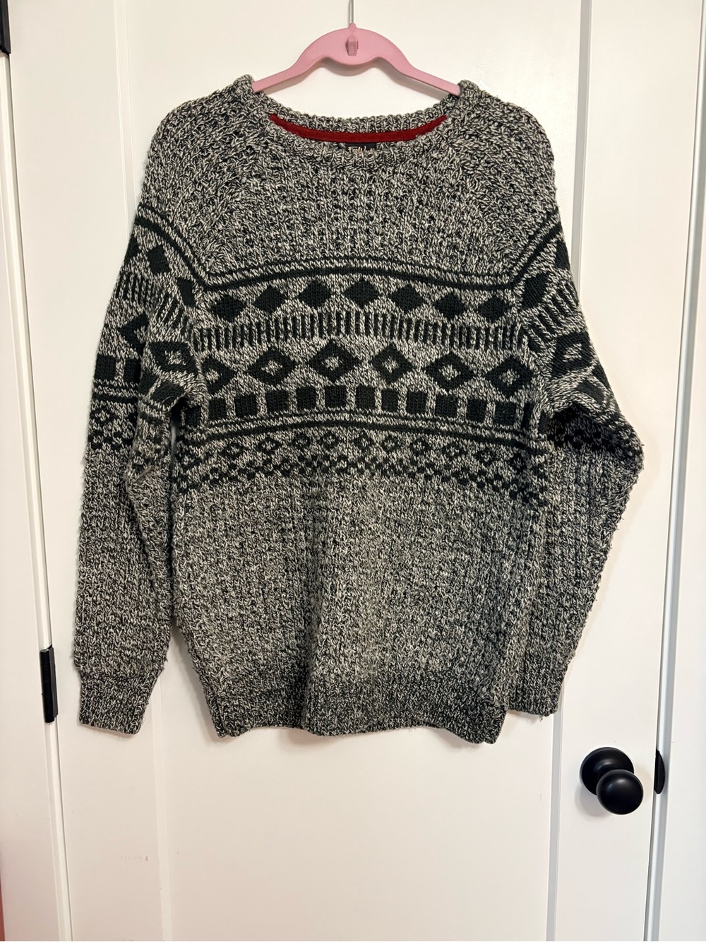 Far West Men's Black and Gray Patterned Crewneck Sweater